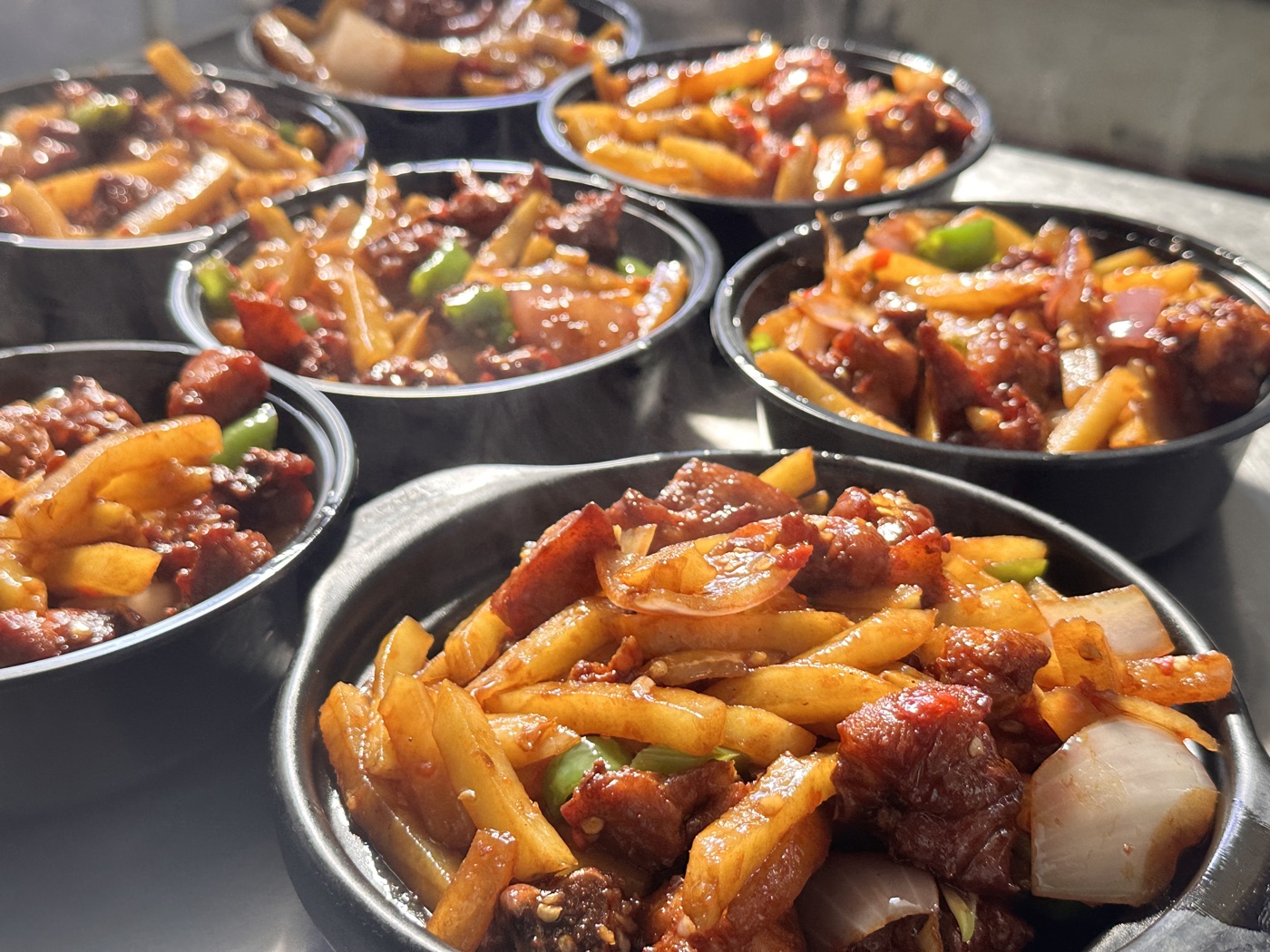 瓦香鸡米饭实拍
